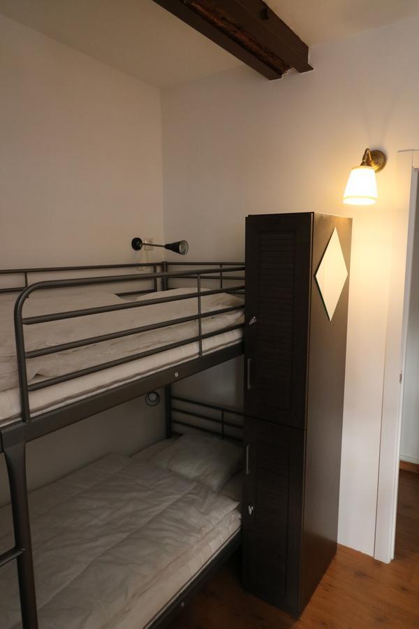 I Love Hostel